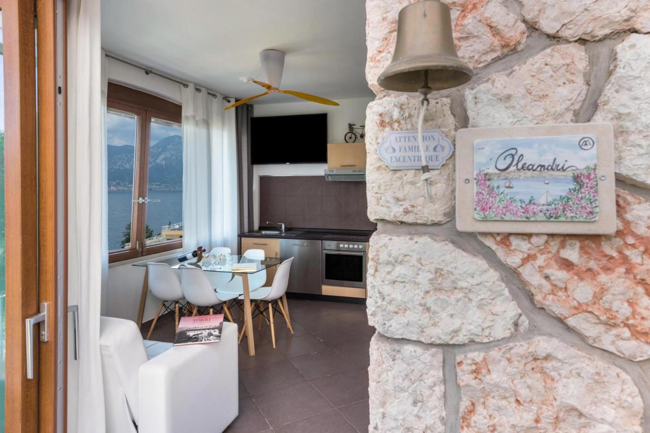 Residence La Mignon Oleandri Torri Del Benaco Exteriér fotografie